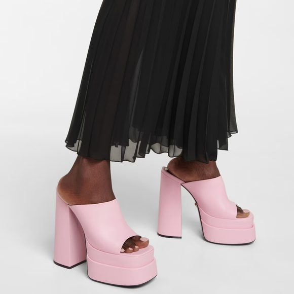 VERSACE Aevitas Platform Mules in Candy Pink Size 38.5 NIB - Picture 2 of 14